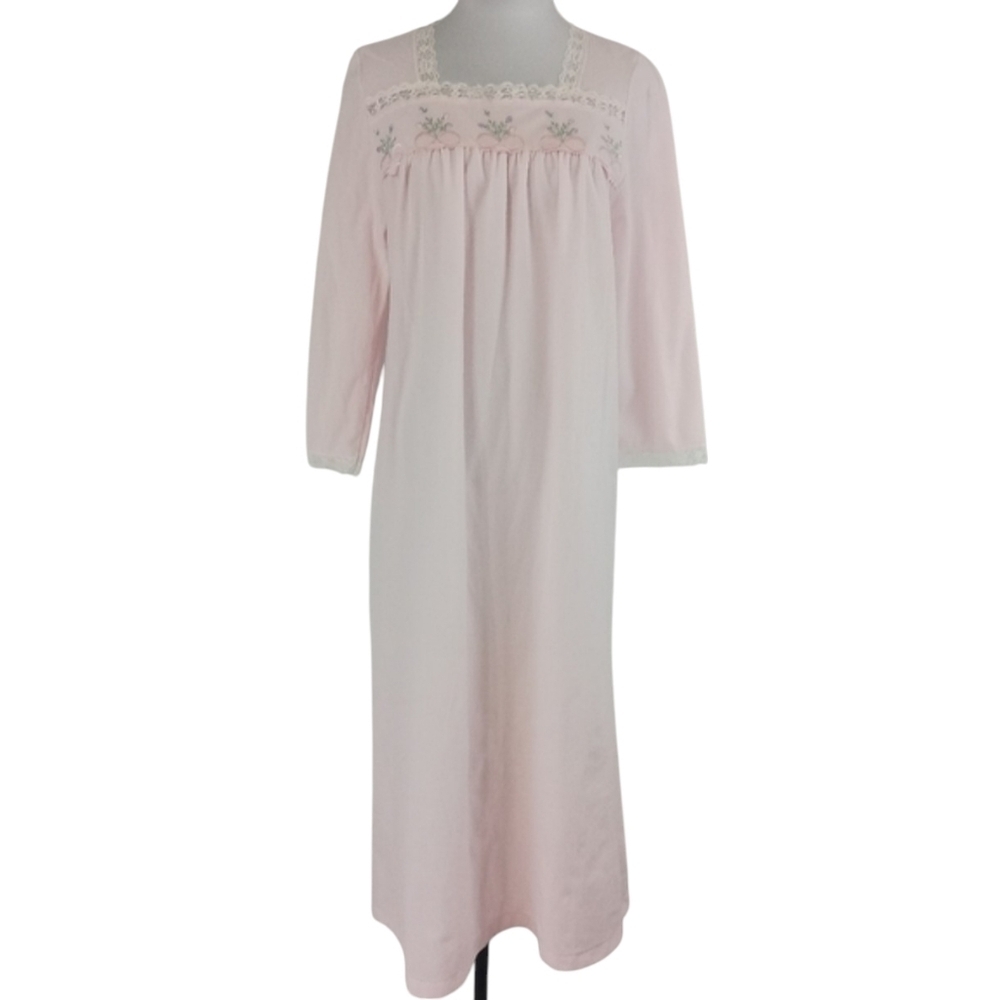 Vintage 80s Lorraine Womens Pink Floral Plus Size Nightgown size M Feminine Lace